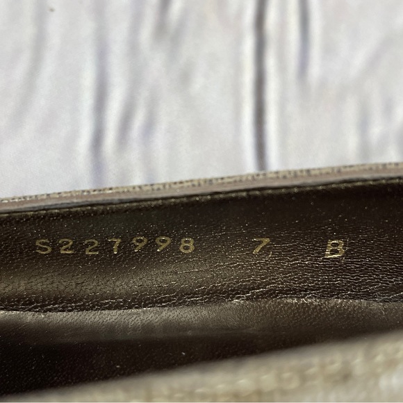 STUART WEITZMAN vintage square toe block heel shimmer snake skin leather shoes 7 - Picture 11 of 11